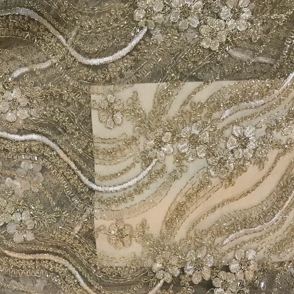 Lace - Picture 6 of 8